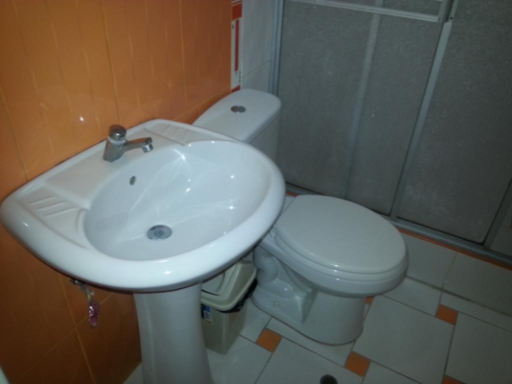 Hostal Puerto Ingles Ilo Quarto foto